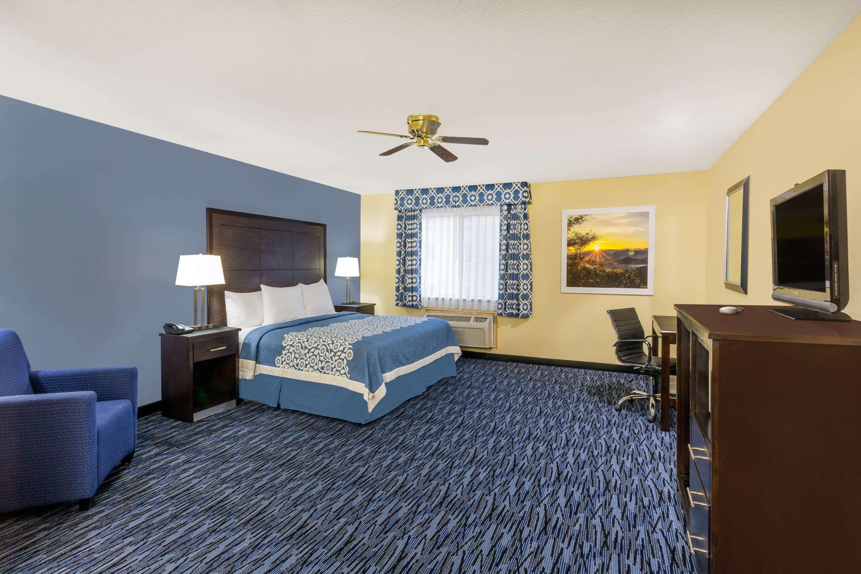 Days Inn By Wyndham Moab Exteriör bild