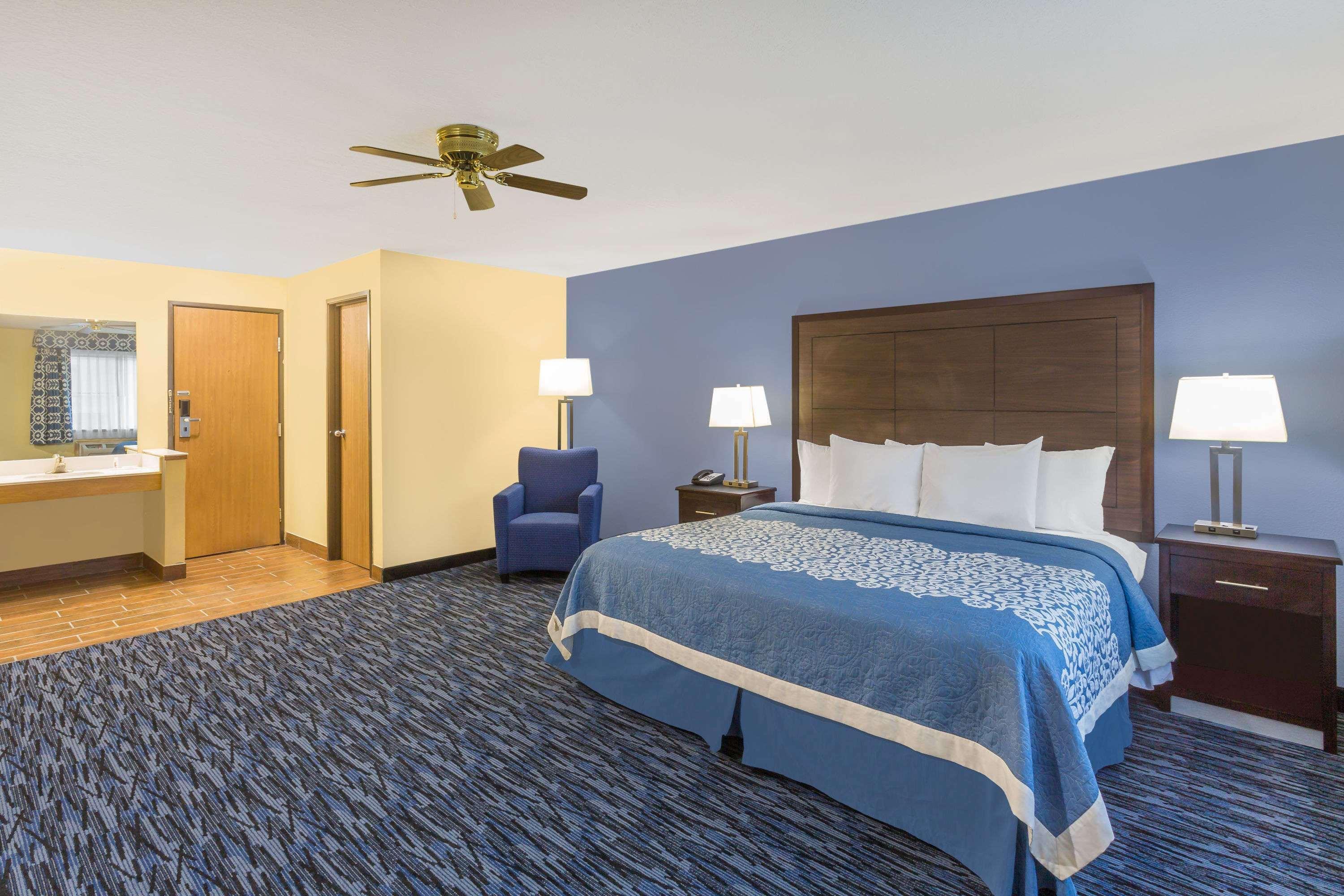 Days Inn By Wyndham Moab Exteriör bild