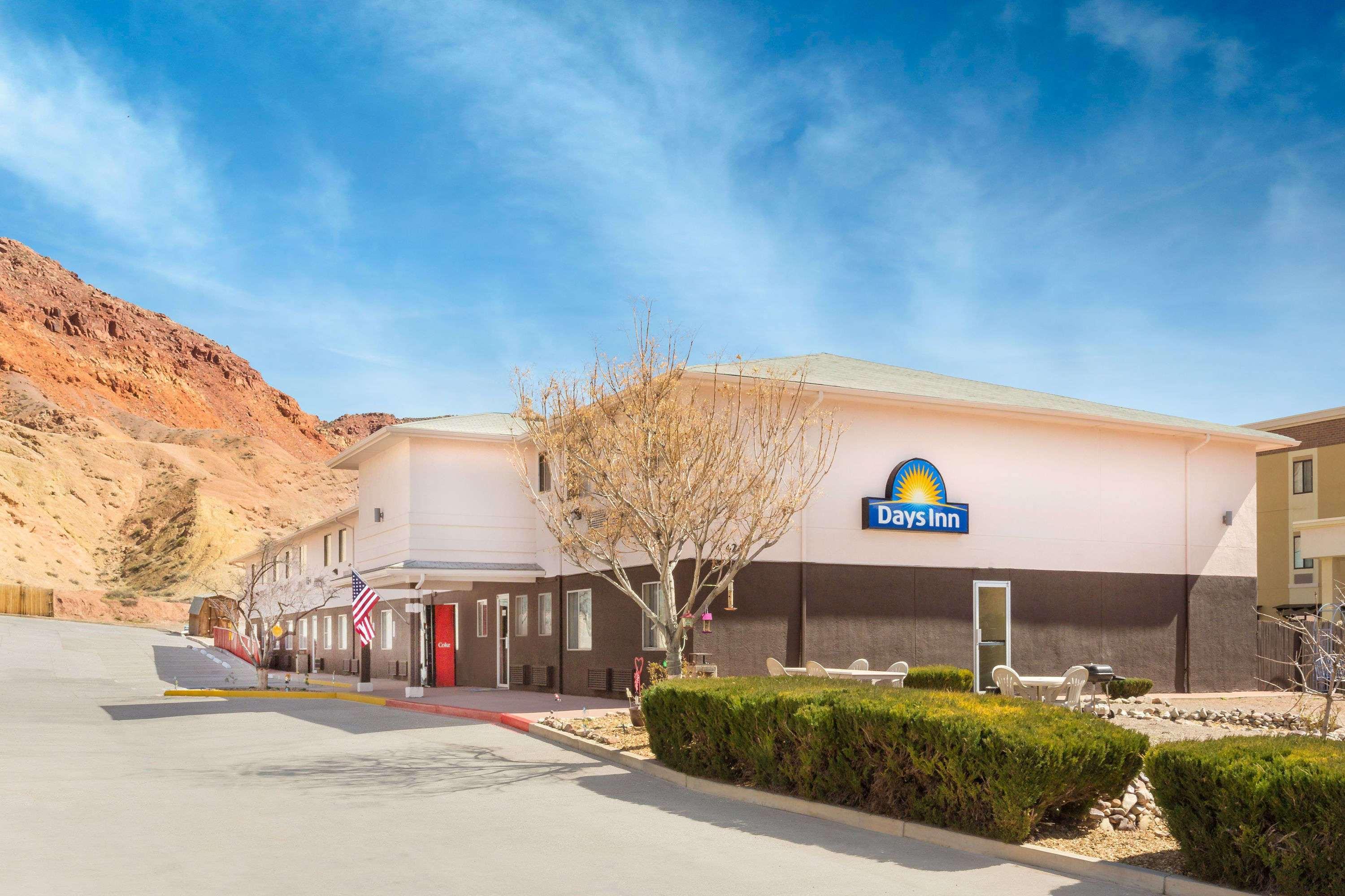 Days Inn By Wyndham Moab Exteriör bild
